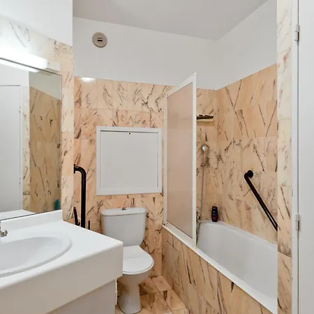 à Avec Parking Et Wifi - Fr-1-512-215 * Brides-les-Bains
