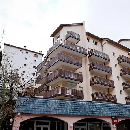 A Avec Parking Et Wifi - Fr-1-512-215 * Brides-les-Bains